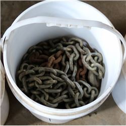 BUCKET OF CHAIN WITH HOOK
