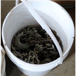 BUCKET OF CHAIN WITH HOOK