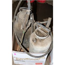 PAIR OF SPRAYERS
