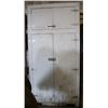 Image 1 : WHITE SHOP CABINET WITH SOME CONTENTS