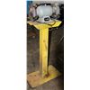 Image 1 : 8" BENCH GRINDER ON STAND