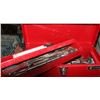 Image 1 : TOOLBOX WITH CONTENTS