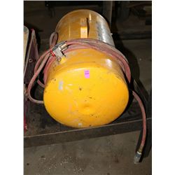 PERFORMANCE TOOL PORTABLE AIR TANK & HOSE