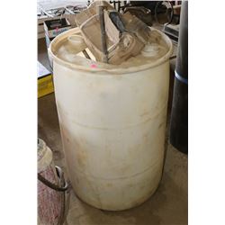 PLASTIC BARREL W/ UNDERLAY STAPLES & DRIVING PINS