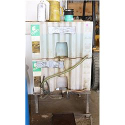 PAIR OF CUBET TUBS WITH RED/GREEN FLUID