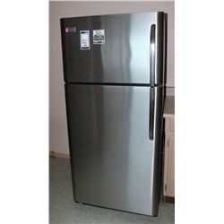 FRIDGIDAIRE STAINLESS REFRIDGERATOR