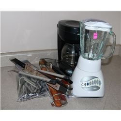 COFFEE POT, BLENDER & KITCHEN TOOL LOT