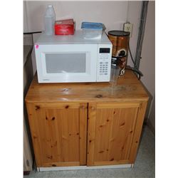 MICROWAVE & STAND
