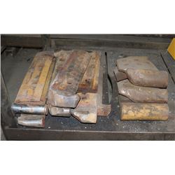 LOT OF GUTTER GUIDES