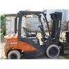 Image 1 : 2017 Doosan D30S Forklift - Needs Repair
