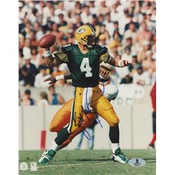 Brett Favre Signed Packers 8x10 Photo (Beckett COA)
