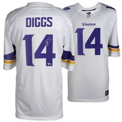 Stefon Diggs Signed Minnesota Vikings Nike Limited Jersey (Fanatics Hologram)