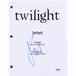 Robert Pattinson Signed "Twilight" Full Movie Script (PSA COA)