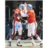 Image 1 : Terrell Davis Signed Denver Broncos 16x20 Photo Inscribed "HOF 17" (Radtke COA)