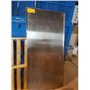 Image 1 : Stainless plate with corner 32" x 66"