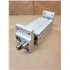 Image 2 : SMC MHL2-32D1 Parallel Gripper
