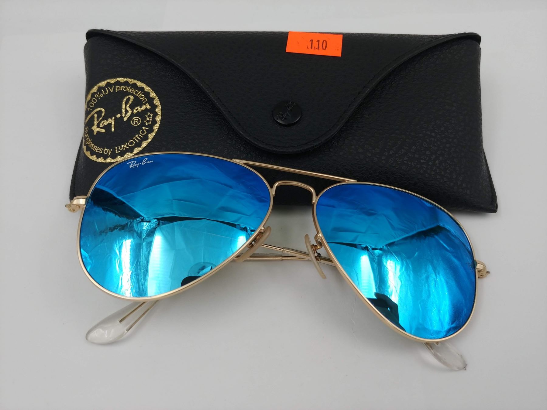 PAIR OF AUTHENTIC RAY-BAN SUNGLASSES - Able Auctions