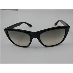 PAIR OF AUTHENTIC RAY-BAN SUNGLASSES