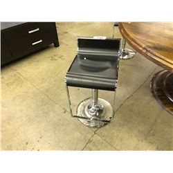 BLACK & CHROME FORTUNA PNEUMATIC BAR STOOL