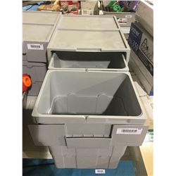 Richelieu Pull-out Waste Bin