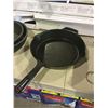 Image 1 : Artisanal Kitchen Supply Cast Iron Skillet