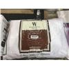 Image 1 : Wamsutta Medium Support Queen Size Pillow
