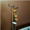 Image 2 : 3 PIPE CLAMPS