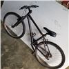 Image 3 : BLACK NO NAME BIKE