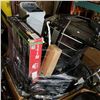 Image 3 : PALLET OF RETURNED GOODS, GAME TABLE, BBQ