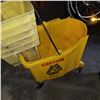 Image 2 : ROLLING MOP BUCKET W/ WRINGER