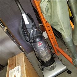 BISSEL POWER FORCE BAGLESS VACUUM