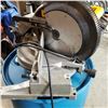 Image 3 : DE WALT 12" COMPOUND MITER SAW DW705
