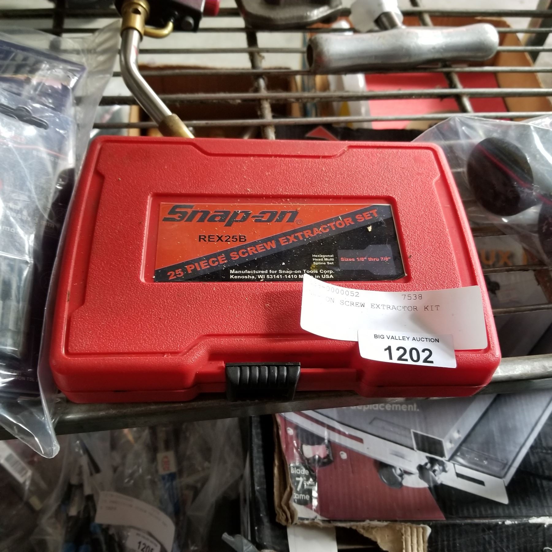 SNAP ON SCREW EXTRACTOR KIT