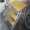 Image 2 : 2 METAL STEP LADDERS