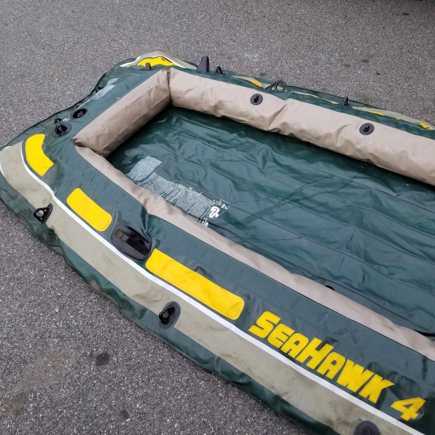 SEAHAWK 4 INFLATEABLE RAFT