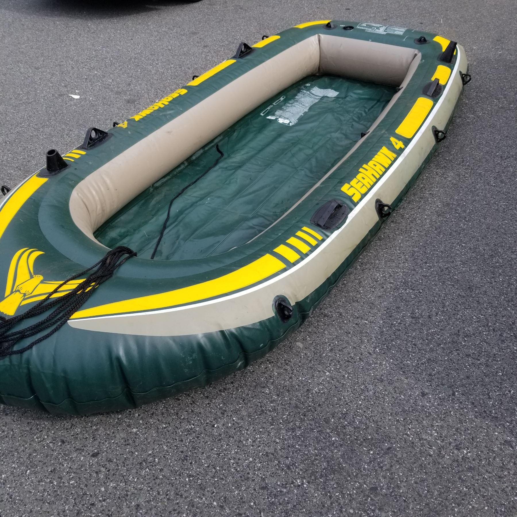 SEAHAWK 4 INFLATEABLE RAFT