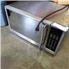 Image 1 : STAINLESS DANBY DESIGNER MICROWAVE