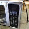 Image 3 : STAINLESS DANBY DESIGNER MICROWAVE