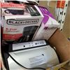 Image 3 : BLACK AND DECKER COFFEE MAKER, SALTON KETTLE, AND FOOD SAVER MACHINE