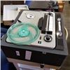 Image 2 : DUAL PORTABLE RECORD PLAYER