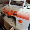 Image 2 : PFAFF HOBBY 4240 SEWING MACHINE
