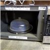 Image 3 : LG STAINLESS AND BLACK MICROWAVE