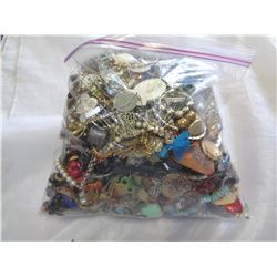 LARGE BAG OF JEWELLERY