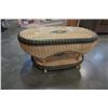 Image 3 : WICKER COFFEE TABLE