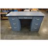 Image 1 : GREY DOUBLE PEDESTAL DESK