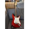 Image 1 : SQUIRE FENDER STRAT ELECTRIC GUITAR