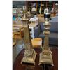 Image 1 : 2 METAL TABLE LAMPS