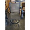 Image 2 : 4PC GLASS TOP PATIO BAR SET