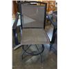 Image 3 : 4PC GLASS TOP PATIO BAR SET