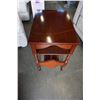 Image 1 : BOMBAY CO MAGAZINE RACK END TABLE